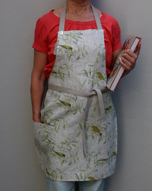 Cape White Eye Apron